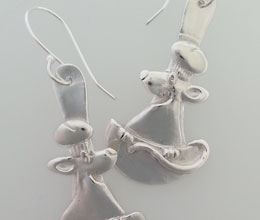 Jewellery commission example - Mice in ladles