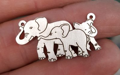 3 Elephants Pendant